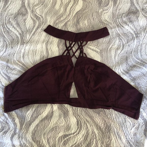 Crop Top 🌵 - Picture 2 of 2